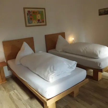 Gästehaus Niedermeierhof Ebersberg Zimmer foto